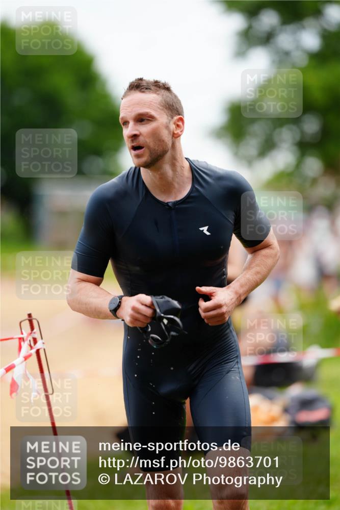 21.06.2026 - 29. Vierlanden-Triathlon LAZAROV Photography http://msf.ph/oto/9863701 21.06.2026 11:05:40 Schwimmen 633, 648, 744, 820 meine-sportfotos.de