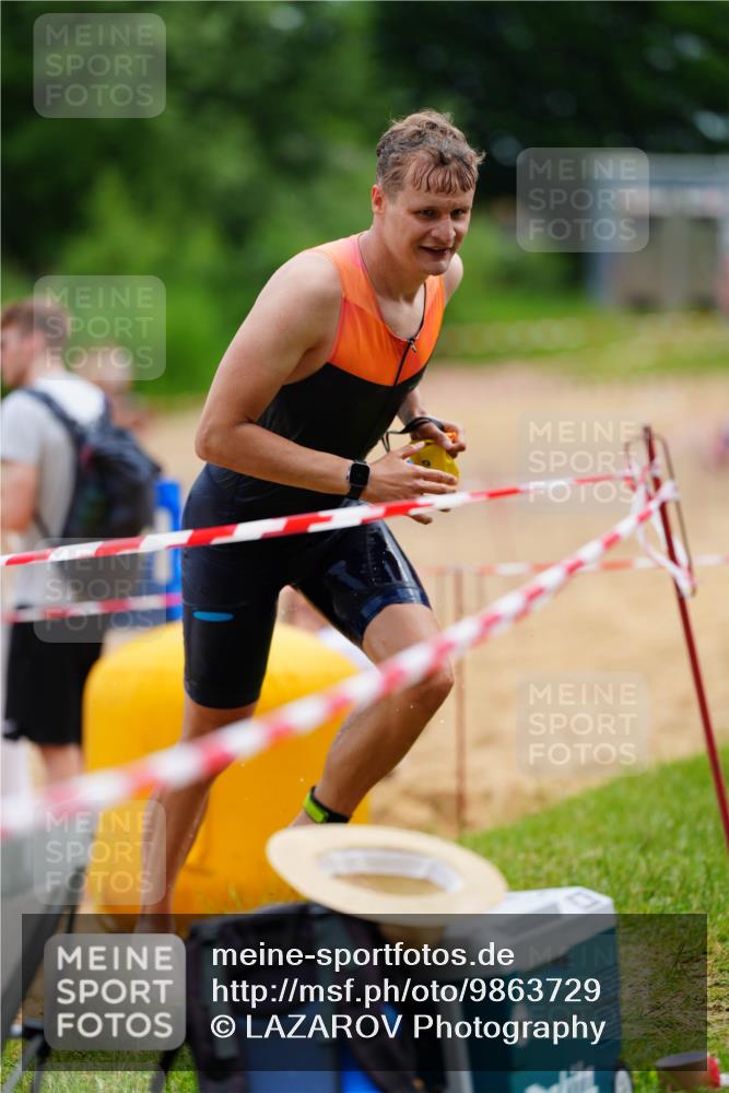 21.06.2026 - 29. Vierlanden-Triathlon LAZAROV Photography http://msf.ph/oto/9863729 21.06.2026 11:06:46 Schwimmen 635, 664, 717, 737 meine-sportfotos.de
