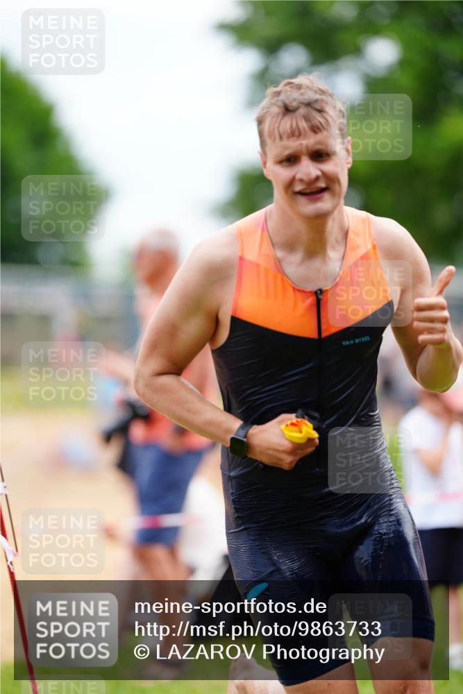 21.06.2026 - 29. Vierlanden-Triathlon LAZAROV Photography http://msf.ph/oto/9863733 21.06.2026 11:06:47 Schwimmen 635, 664, 717, 737 meine-sportfotos.de