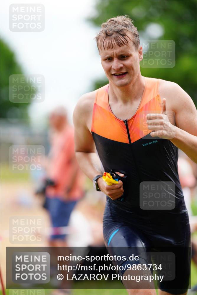 21.06.2026 - 29. Vierlanden-Triathlon LAZAROV Photography http://msf.ph/oto/9863734 21.06.2026 11:06:48 Schwimmen 635, 664, 717, 737 meine-sportfotos.de