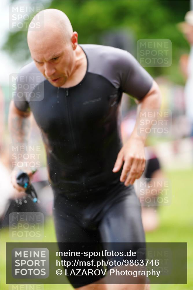21.06.2026 - 29. Vierlanden-Triathlon LAZAROV Photography http://msf.ph/oto/9863746 21.06.2026 11:06:56 Schwimmen 635, 664, 717 meine-sportfotos.de