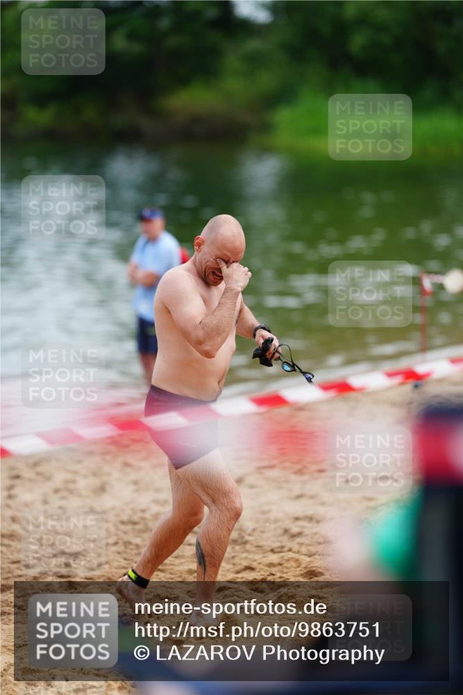 21.06.2026 - 29. Vierlanden-Triathlon LAZAROV Photography http://msf.ph/oto/9863751 21.06.2026 11:07:12 Schwimmen 684 meine-sportfotos.de