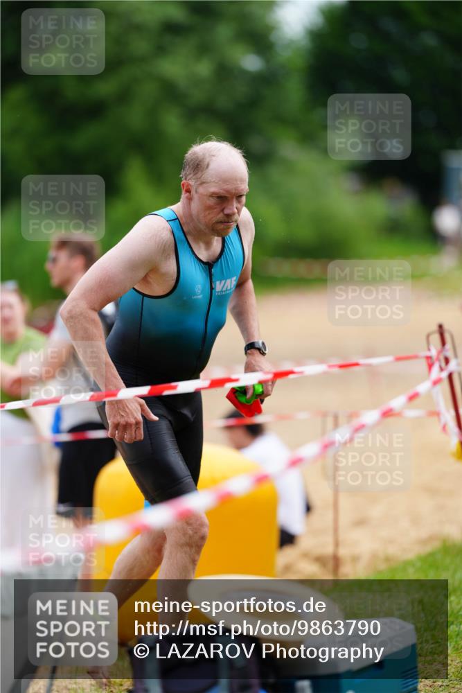 21.06.2026 - 29. Vierlanden-Triathlon LAZAROV Photography http://msf.ph/oto/9863790 21.06.2026 11:09:22 Schwimmen 800 meine-sportfotos.de