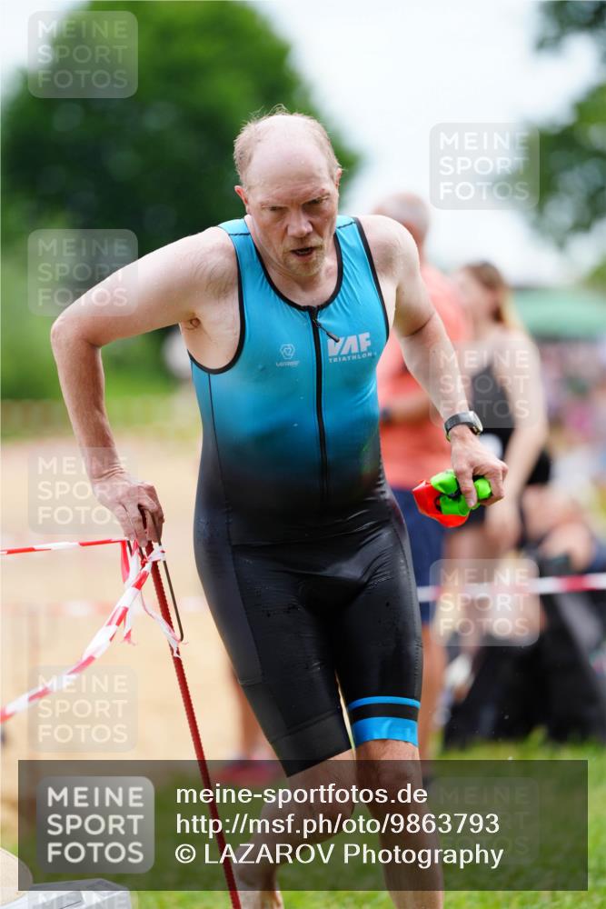 21.06.2026 - 29. Vierlanden-Triathlon LAZAROV Photography http://msf.ph/oto/9863793 21.06.2026 11:09:23 Schwimmen 800 meine-sportfotos.de