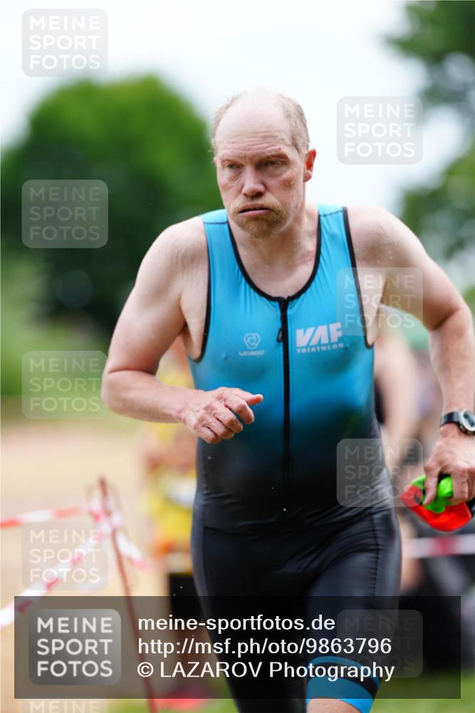 21.06.2026 - 29. Vierlanden-Triathlon LAZAROV Photography http://msf.ph/oto/9863796 21.06.2026 11:09:24 Schwimmen 800 meine-sportfotos.de