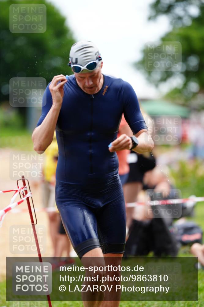 21.06.2026 - 29. Vierlanden-Triathlon LAZAROV Photography http://msf.ph/oto/9863810 21.06.2026 11:10:11 Schwimmen 741, 773 meine-sportfotos.de