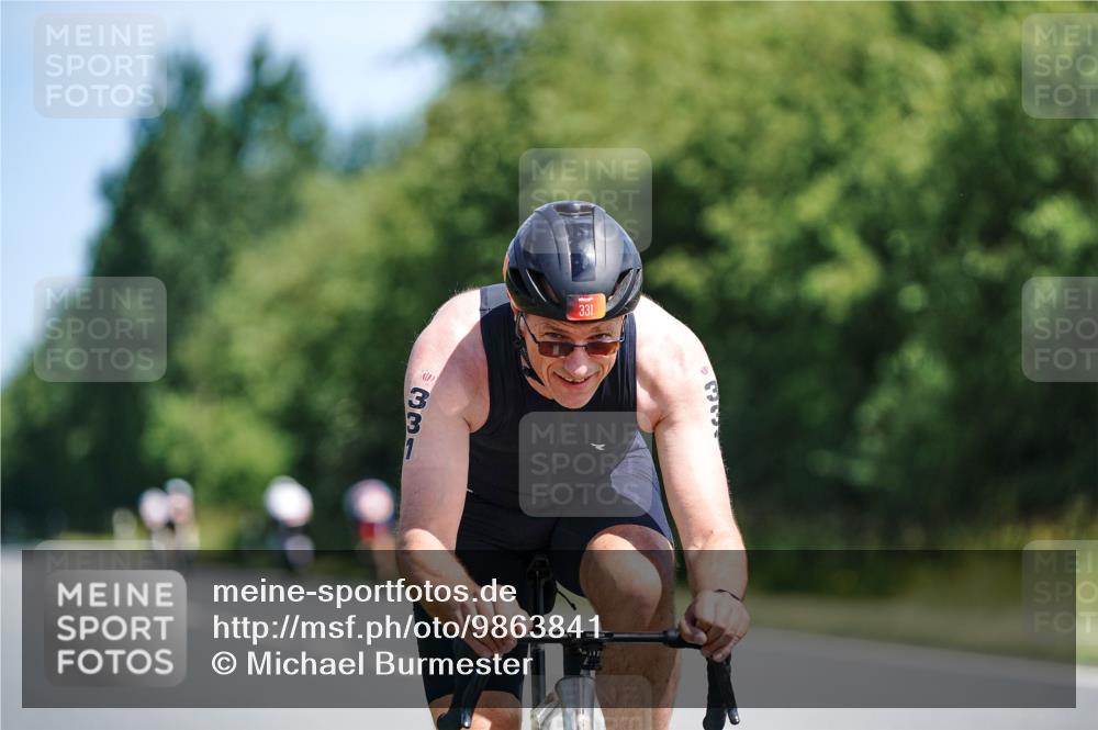 21.06.2026 - Viking Triathlon Michael Burmester http://msf.ph/oto/9863841 21.06.2026 11:42:27 Radfahren 116, 118, 124, 142, 172, 331, 556, 645, 661 meine-sportfotos.de