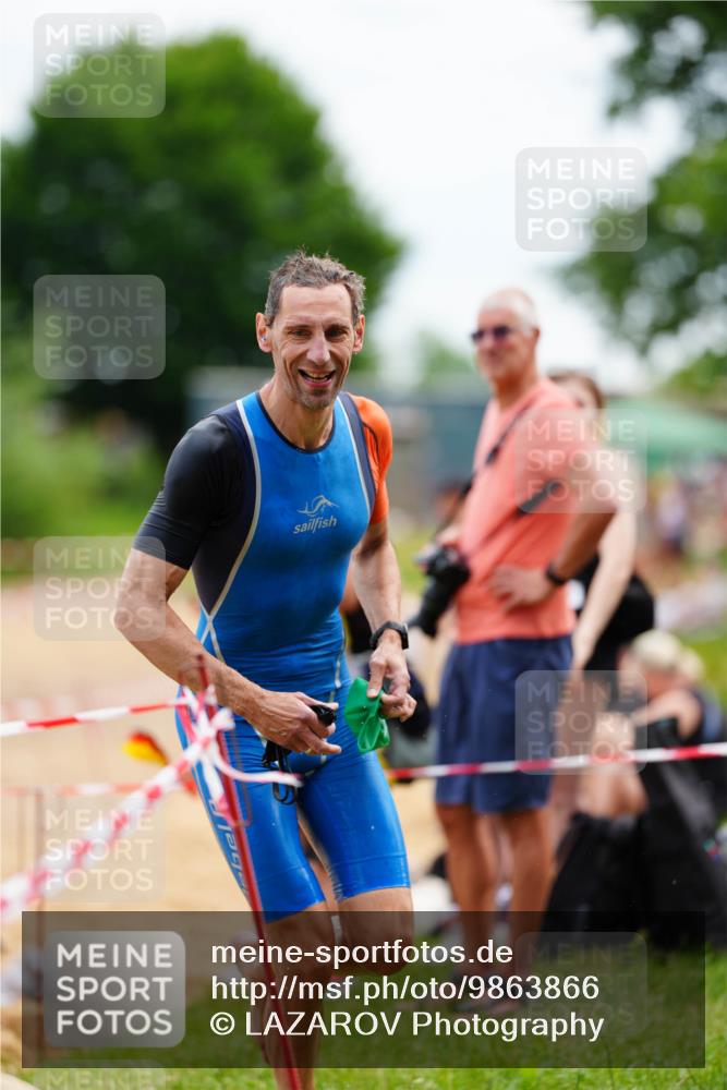 21.06.2026 - 29. Vierlanden-Triathlon LAZAROV Photography http://msf.ph/oto/9863866 21.06.2026 11:11:27 Schwimmen 692, 750, 808, 811 meine-sportfotos.de