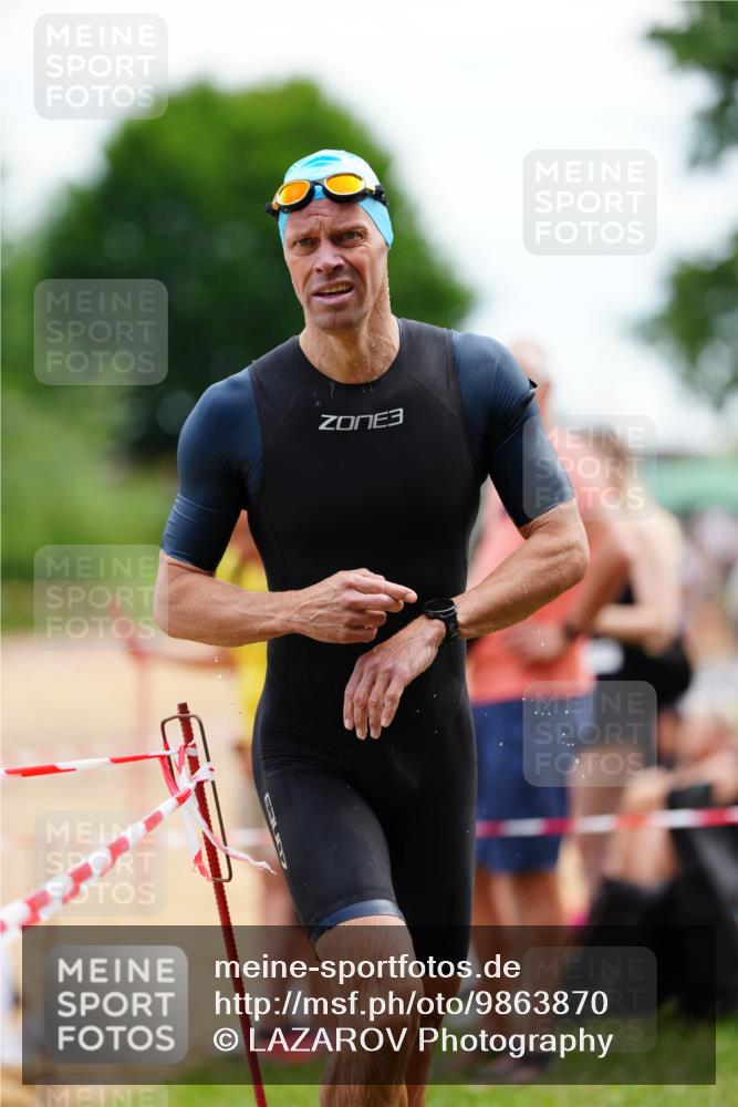 21.06.2026 - 29. Vierlanden-Triathlon LAZAROV Photography http://msf.ph/oto/9863870 21.06.2026 11:11:46 Schwimmen 770, 798 meine-sportfotos.de