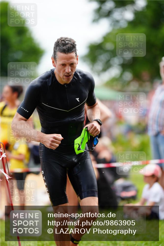 21.06.2026 - 29. Vierlanden-Triathlon LAZAROV Photography http://msf.ph/oto/9863905 21.06.2026 11:12:47 Schwimmen 759, 760, 817 meine-sportfotos.de
