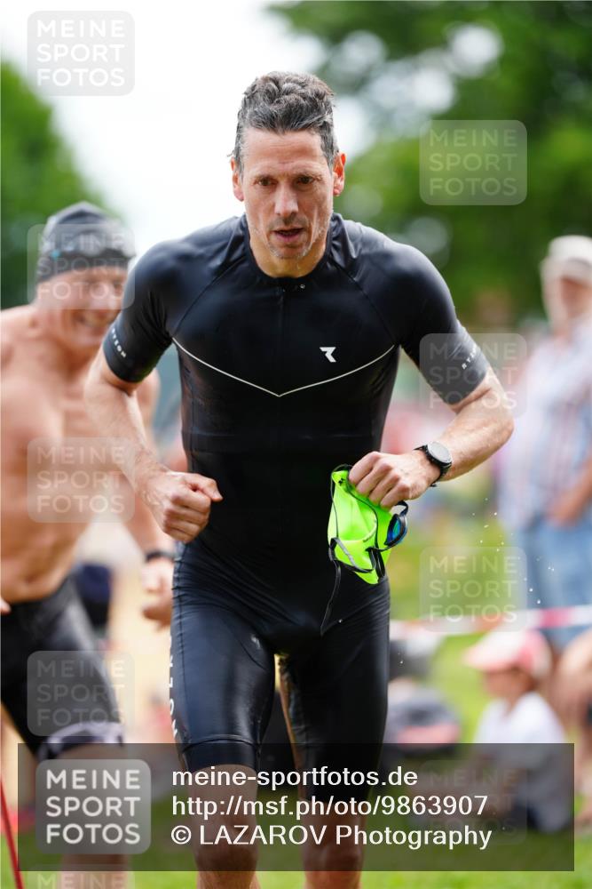 21.06.2026 - 29. Vierlanden-Triathlon LAZAROV Photography http://msf.ph/oto/9863907 21.06.2026 11:12:47 Schwimmen 759, 760, 817 meine-sportfotos.de