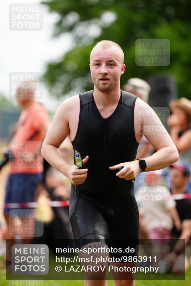 21.06.2026 - 29. Vierlanden-Triathlon LAZAROV Photography http://msf.ph/oto/9863911 21.06.2026 11:13:00 Schwimmen 629, 752, 795 meine-sportfotos.de
