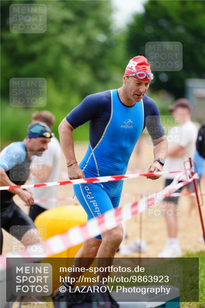 21.06.2026 - 29. Vierlanden-Triathlon LAZAROV Photography http://msf.ph/oto/9863923 21.06.2026 11:13:22 Schwimmen 779, 780, 785, 823 meine-sportfotos.de