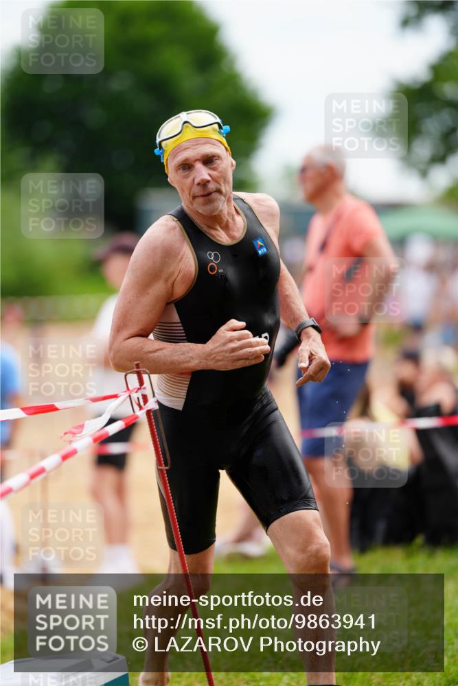 21.06.2026 - 29. Vierlanden-Triathlon LAZAROV Photography http://msf.ph/oto/9863941 21.06.2026 11:13:30 Schwimmen 779, 780, 785, 823 meine-sportfotos.de