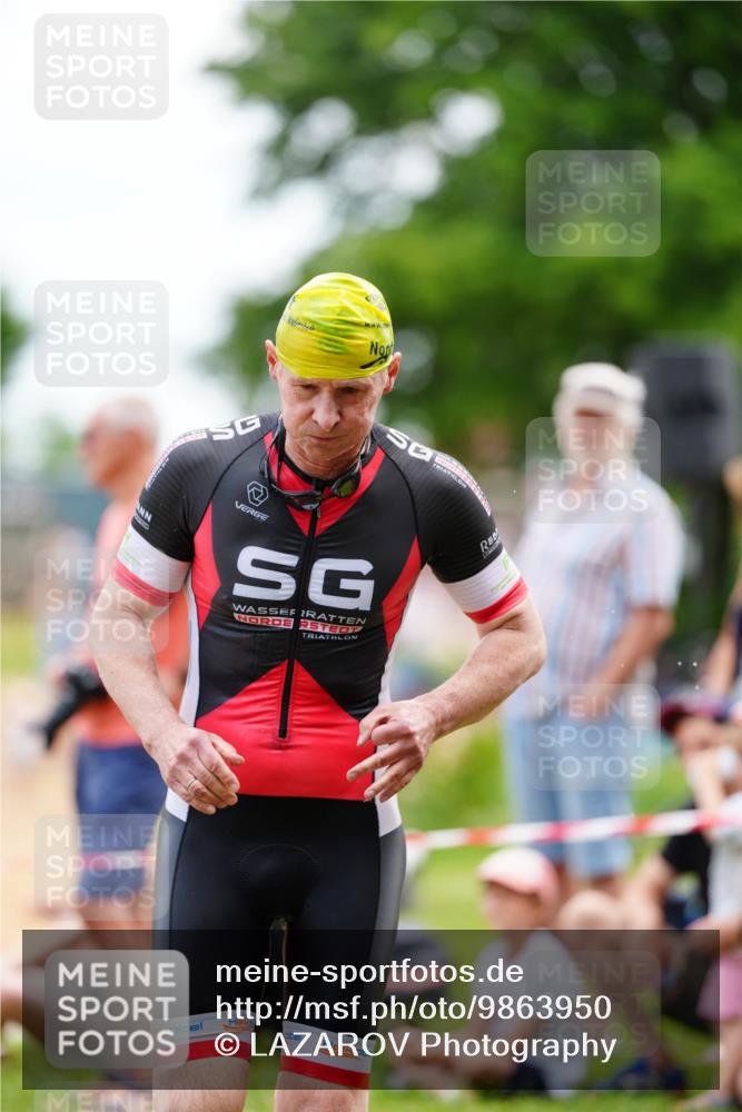 21.06.2026 - 29. Vierlanden-Triathlon LAZAROV Photography http://msf.ph/oto/9863950 21.06.2026 11:13:46 Schwimmen 809, 819, 825 meine-sportfotos.de