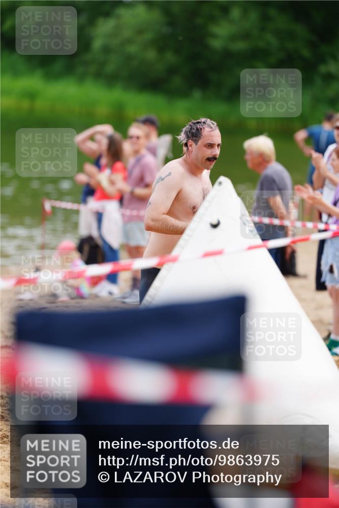 21.06.2026 - 29. Vierlanden-Triathlon LAZAROV Photography http://msf.ph/oto/9863975 21.06.2026 11:15:09 Schwimmen 902 meine-sportfotos.de