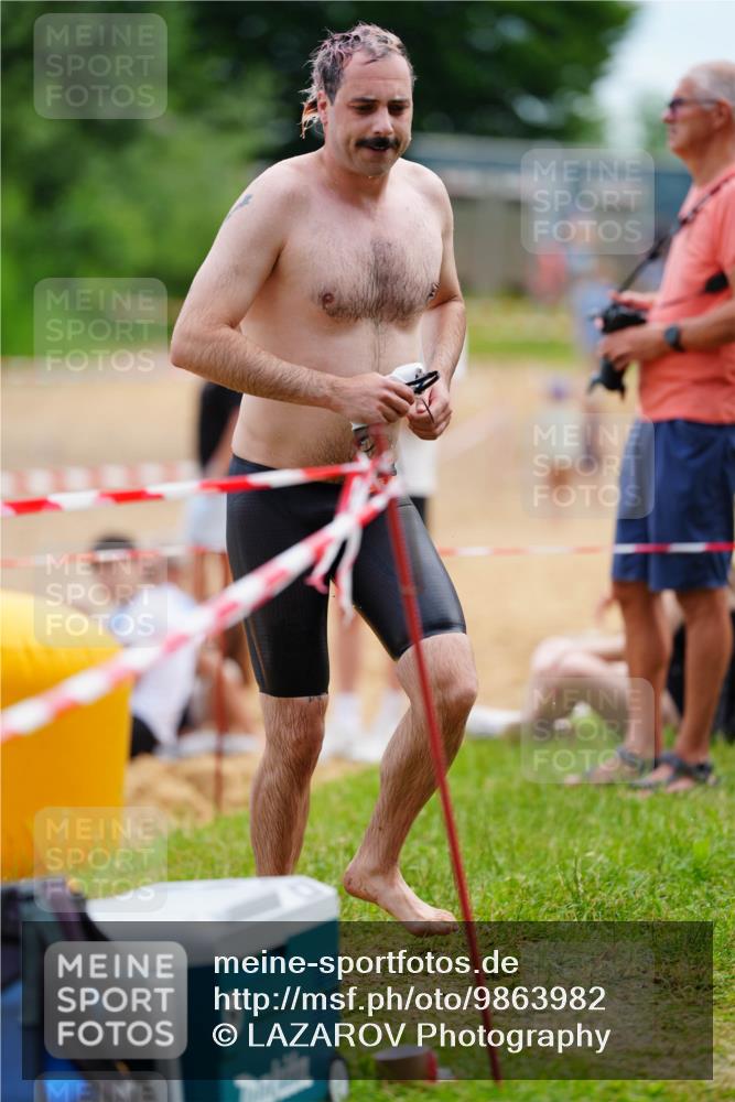 21.06.2026 - 29. Vierlanden-Triathlon LAZAROV Photography http://msf.ph/oto/9863982 21.06.2026 11:15:11 Schwimmen 902 meine-sportfotos.de