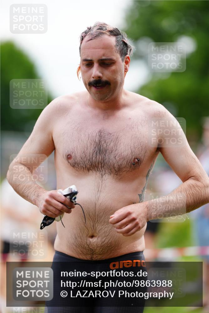21.06.2026 - 29. Vierlanden-Triathlon LAZAROV Photography http://msf.ph/oto/9863988 21.06.2026 11:15:13 Schwimmen 902 meine-sportfotos.de