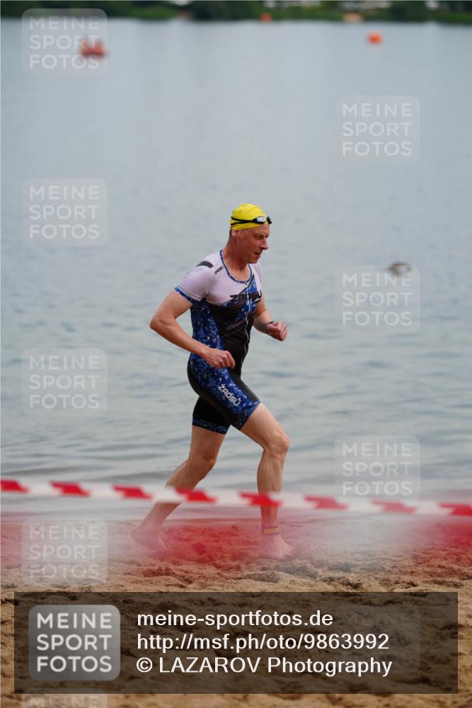 21.06.2026 - 29. Vierlanden-Triathlon LAZAROV Photography http://msf.ph/oto/9863992 21.06.2026 11:15:24 Schwimmen 781 meine-sportfotos.de