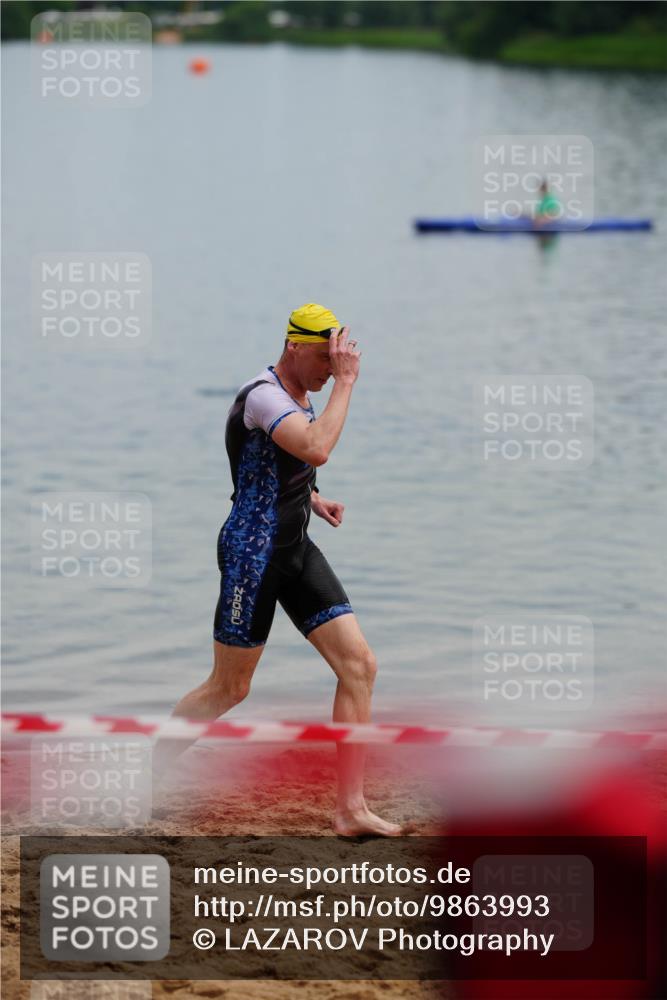 21.06.2026 - 29. Vierlanden-Triathlon LAZAROV Photography http://msf.ph/oto/9863993 21.06.2026 11:15:24 Schwimmen 781 meine-sportfotos.de
