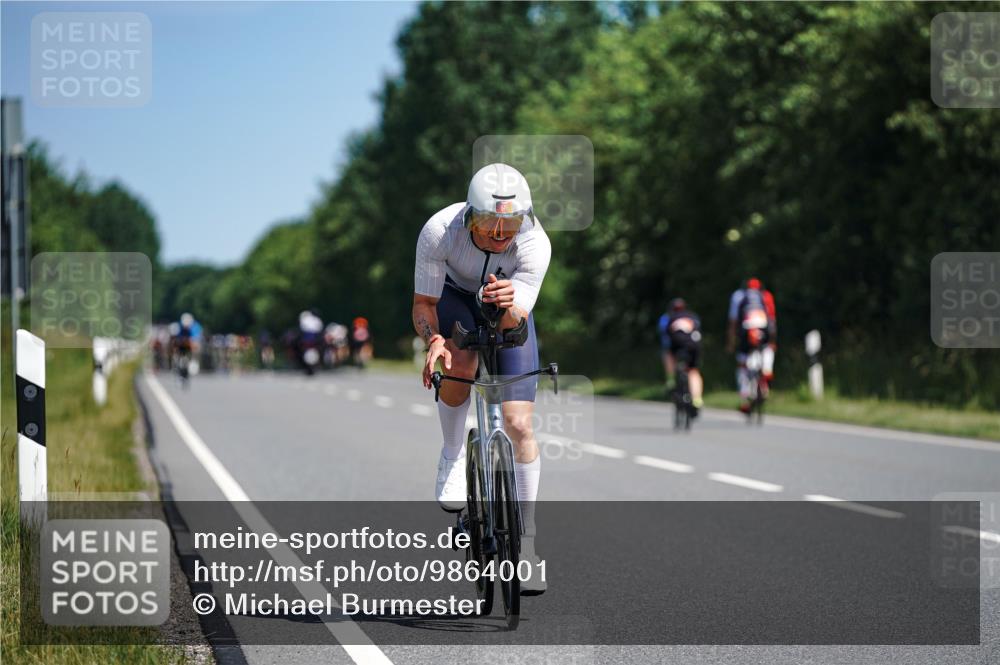 21.06.2026 - Viking Triathlon Michael Burmester http://msf.ph/oto/9864001 21.06.2026 11:44:42 Radfahren 56, 63, 162, 257, 266, 382, 548 meine-sportfotos.de