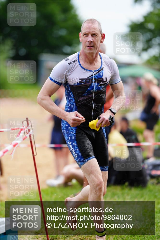 21.06.2026 - 29. Vierlanden-Triathlon LAZAROV Photography http://msf.ph/oto/9864002 21.06.2026 11:15:30 Schwimmen 781 meine-sportfotos.de