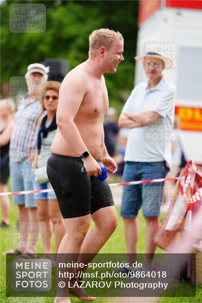 21.06.2026 - 29. Vierlanden-Triathlon LAZAROV Photography http://msf.ph/oto/9864018 21.06.2026 11:15:50 Schwimmen 736 meine-sportfotos.de