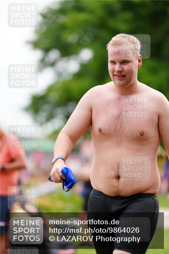 21.06.2026 - 29. Vierlanden-Triathlon LAZAROV Photography http://msf.ph/oto/9864026 21.06.2026 11:15:53 Schwimmen 736 meine-sportfotos.de