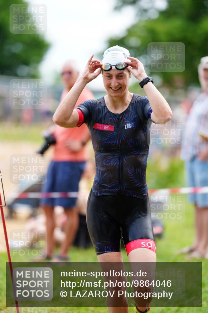 21.06.2026 - 29. Vierlanden-Triathlon LAZAROV Photography http://msf.ph/oto/9864046 21.06.2026 11:17:39 Schwimmen 863 meine-sportfotos.de