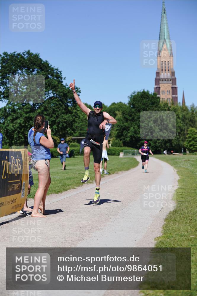21.06.2026 - Viking Triathlon Michael Burmester http://msf.ph/oto/9864051 21.06.2026 16:32:41 Laufen 370, 424 meine-sportfotos.de