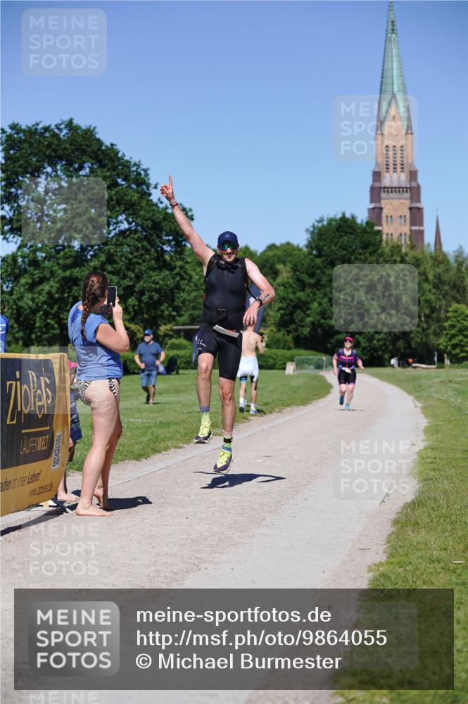 21.06.2026 - Viking Triathlon Michael Burmester http://msf.ph/oto/9864055 21.06.2026 16:32:41 Laufen 370, 424 meine-sportfotos.de