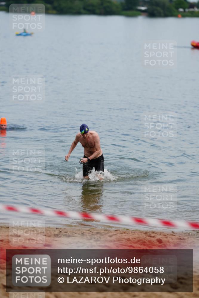 21.06.2026 - 29. Vierlanden-Triathlon LAZAROV Photography http://msf.ph/oto/9864058 21.06.2026 11:18:26 Schwimmen 769 meine-sportfotos.de