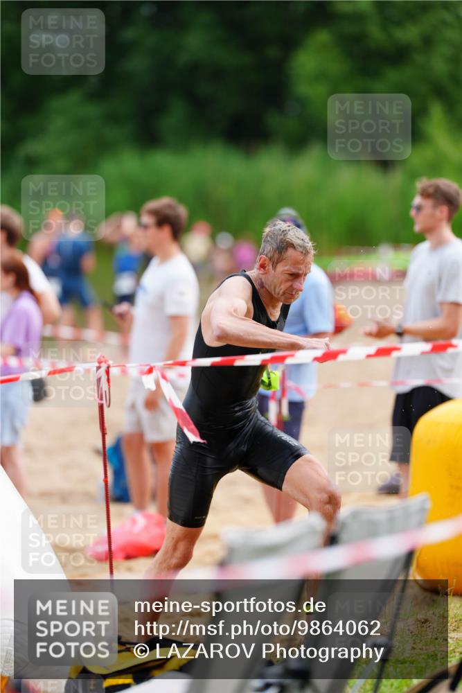 21.06.2026 - 29. Vierlanden-Triathlon LAZAROV Photography http://msf.ph/oto/9864062 21.06.2026 11:18:29 Schwimmen 769, 786 meine-sportfotos.de