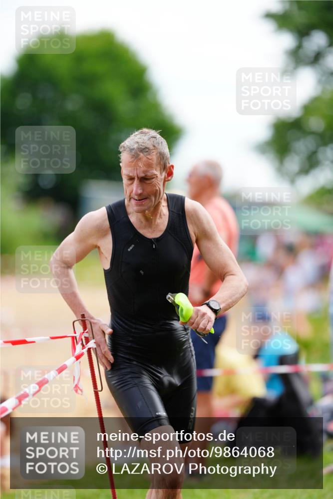 21.06.2026 - 29. Vierlanden-Triathlon LAZAROV Photography http://msf.ph/oto/9864068 21.06.2026 11:18:31 Schwimmen 769, 786 meine-sportfotos.de