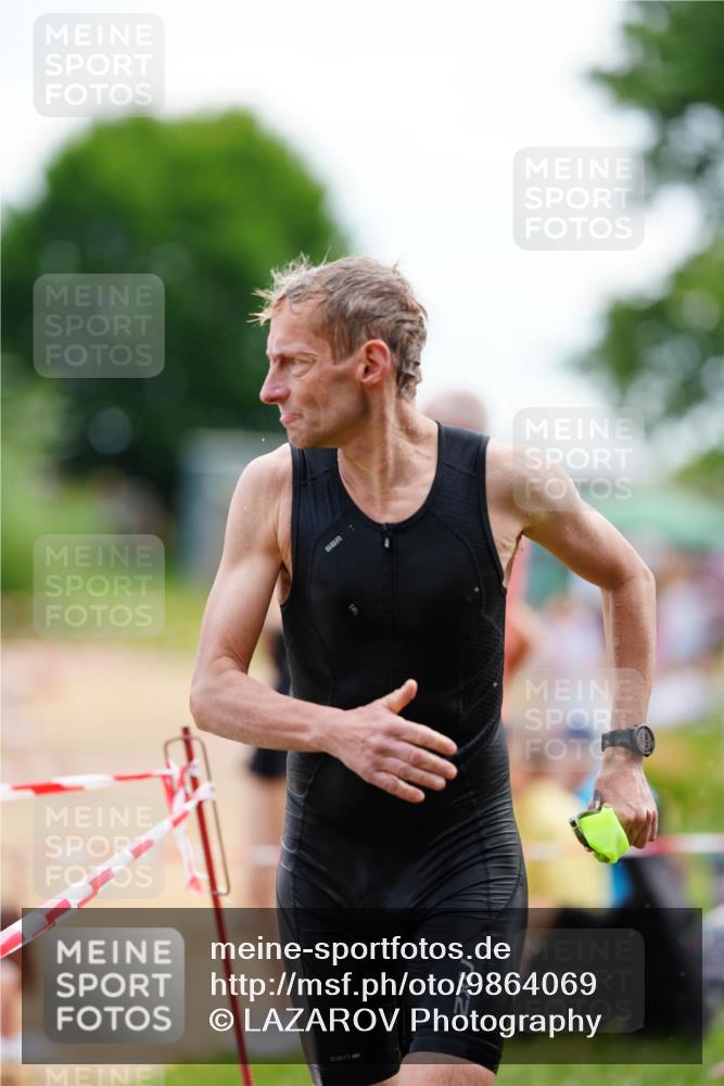 21.06.2026 - 29. Vierlanden-Triathlon LAZAROV Photography http://msf.ph/oto/9864069 21.06.2026 11:18:31 Schwimmen 769, 786 meine-sportfotos.de
