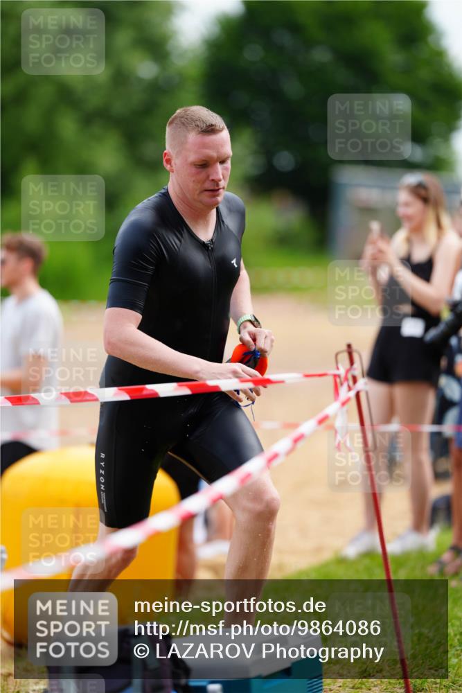 21.06.2026 - 29. Vierlanden-Triathlon LAZAROV Photography http://msf.ph/oto/9864086 21.06.2026 11:18:45 Schwimmen 662, 786, 844, 879, 882, 905 meine-sportfotos.de