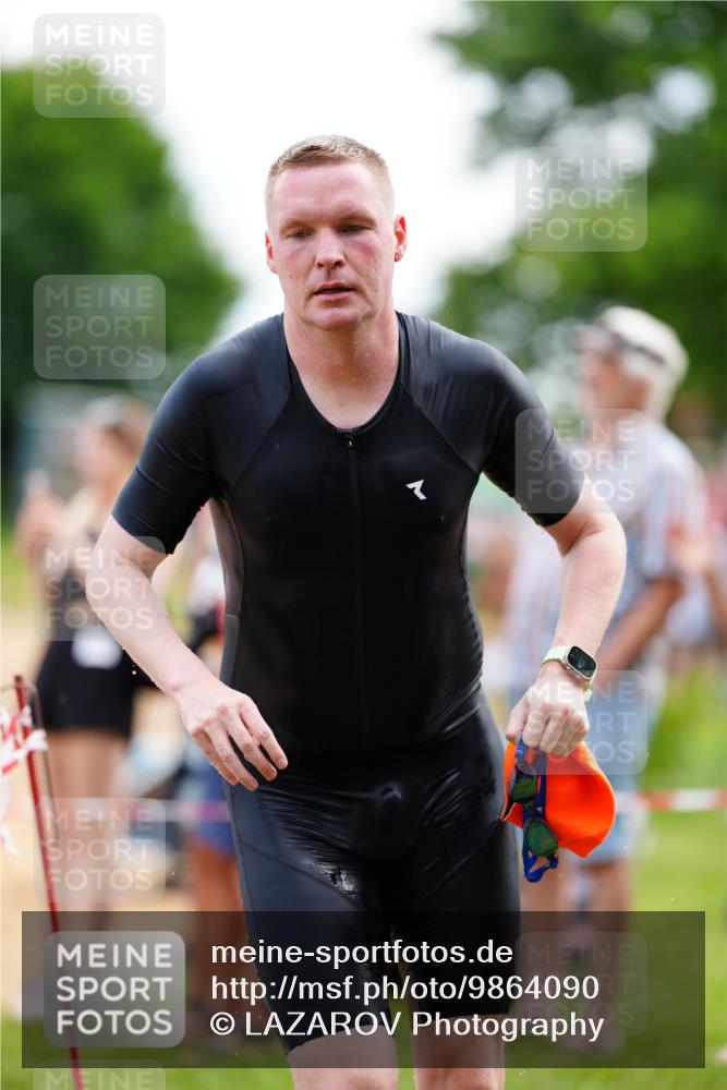 21.06.2026 - 29. Vierlanden-Triathlon LAZAROV Photography http://msf.ph/oto/9864090 21.06.2026 11:18:45 Schwimmen 662, 786, 844, 879, 882, 905 meine-sportfotos.de