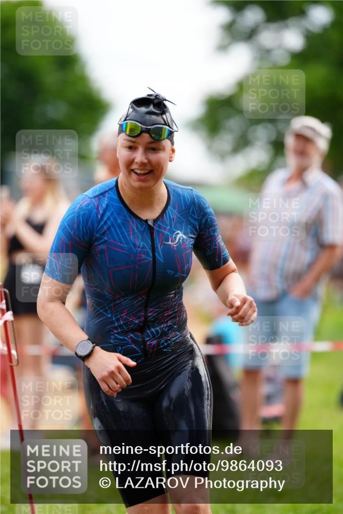 21.06.2026 - 29. Vierlanden-Triathlon LAZAROV Photography http://msf.ph/oto/9864093 21.06.2026 11:18:48 Schwimmen 662, 844, 879, 882, 905 meine-sportfotos.de