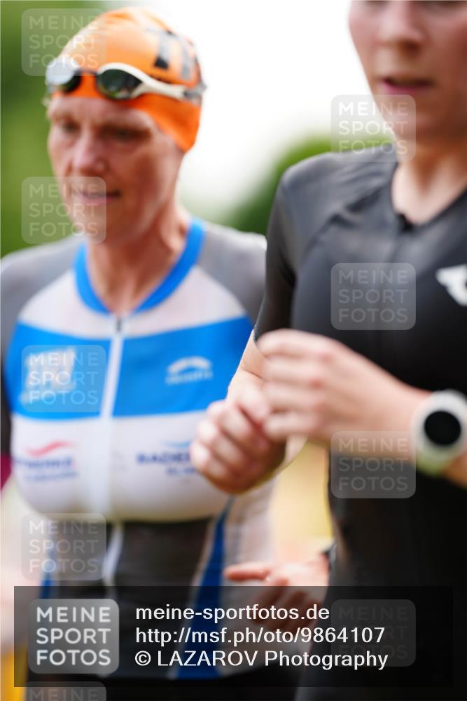 21.06.2026 - 29. Vierlanden-Triathlon LAZAROV Photography http://msf.ph/oto/9864107 21.06.2026 11:18:57 Schwimmen 828, 844, 879, 882 meine-sportfotos.de