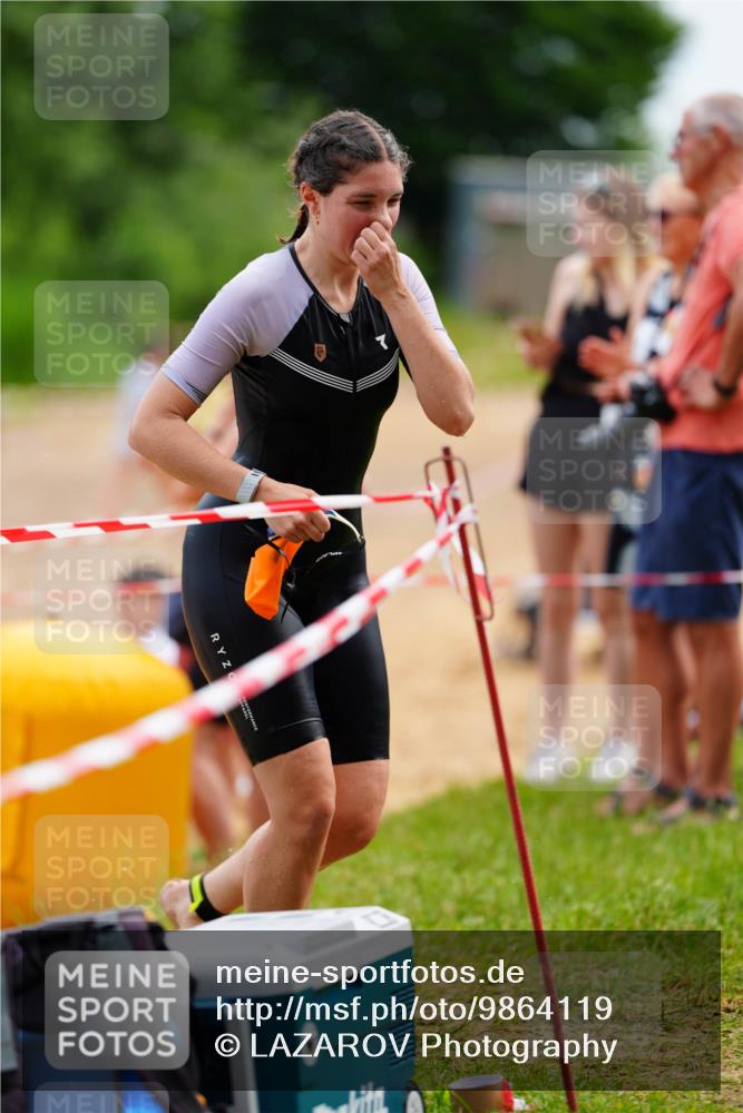 21.06.2026 - 29. Vierlanden-Triathlon LAZAROV Photography http://msf.ph/oto/9864119 21.06.2026 11:19:07 Schwimmen 776, 828, 835 meine-sportfotos.de