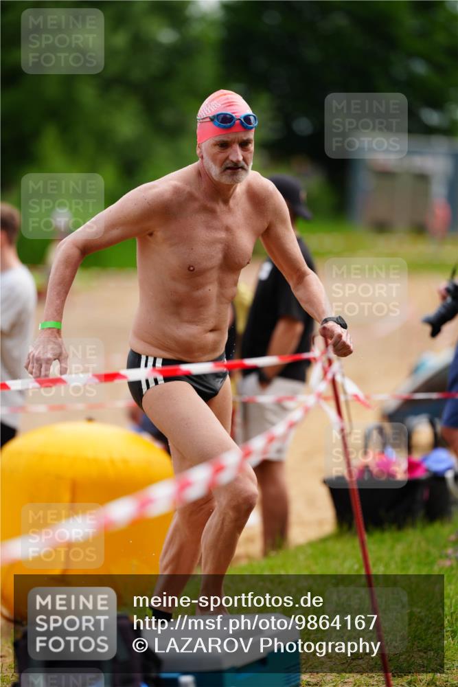 21.06.2026 - 29. Vierlanden-Triathlon LAZAROV Photography http://msf.ph/oto/9864167 21.06.2026 11:20:13 Schwimmen 790, 827, 884, 893, 901 meine-sportfotos.de