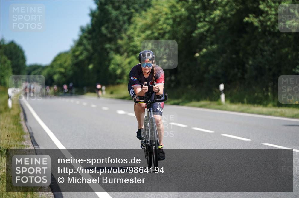 21.06.2026 - Viking Triathlon Michael Burmester http://msf.ph/oto/9864194 21.06.2026 11:46:33 Radfahren 87, 95, 119, 154, 169, 181, 181, 280, 295, 315, 355, 355, 409, 462, 462, 527, 649, 649, 655 meine-sportfotos.de