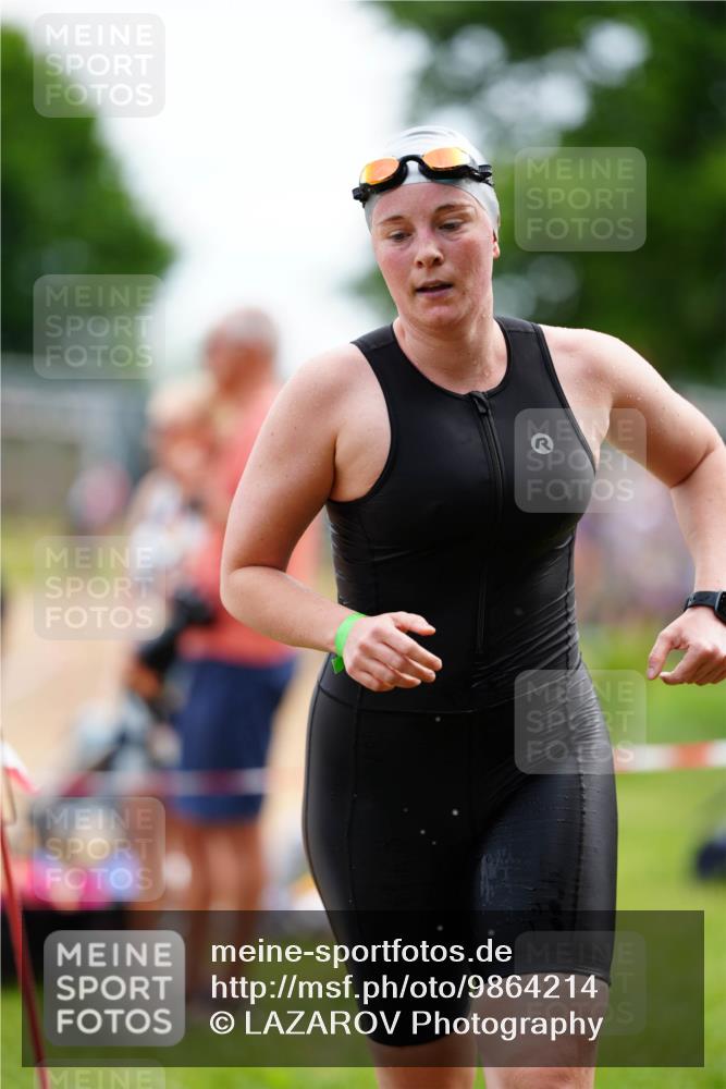 21.06.2026 - 29. Vierlanden-Triathlon LAZAROV Photography http://msf.ph/oto/9864214 21.06.2026 11:20:42 Schwimmen 883, 887, 892 meine-sportfotos.de