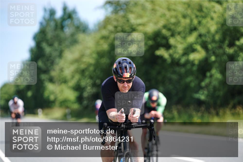 21.06.2026 - Viking Triathlon Michael Burmester http://msf.ph/oto/9864231 21.06.2026 11:46:54 Radfahren 119, 122, 169, 237, 241, 280, 301, 315, 355, 365, 426, 459, 462, 552, 565, 619, 655 meine-sportfotos.de