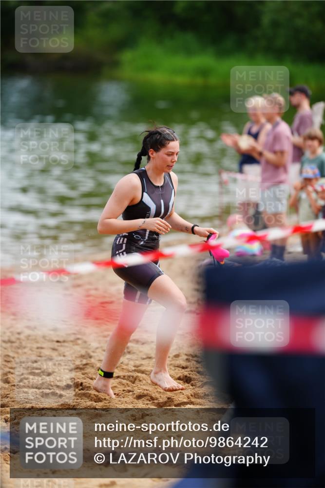 21.06.2026 - 29. Vierlanden-Triathlon LAZAROV Photography http://msf.ph/oto/9864242 21.06.2026 11:21:14 Schwimmen 788, 891, 897 meine-sportfotos.de