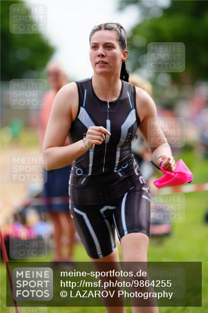21.06.2026 - 29. Vierlanden-Triathlon LAZAROV Photography http://msf.ph/oto/9864255 21.06.2026 11:21:17 Schwimmen 891 meine-sportfotos.de