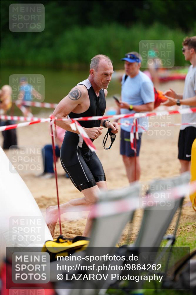 21.06.2026 - 29. Vierlanden-Triathlon LAZAROV Photography http://msf.ph/oto/9864262 21.06.2026 11:21:27 Schwimmen 768, 793 meine-sportfotos.de