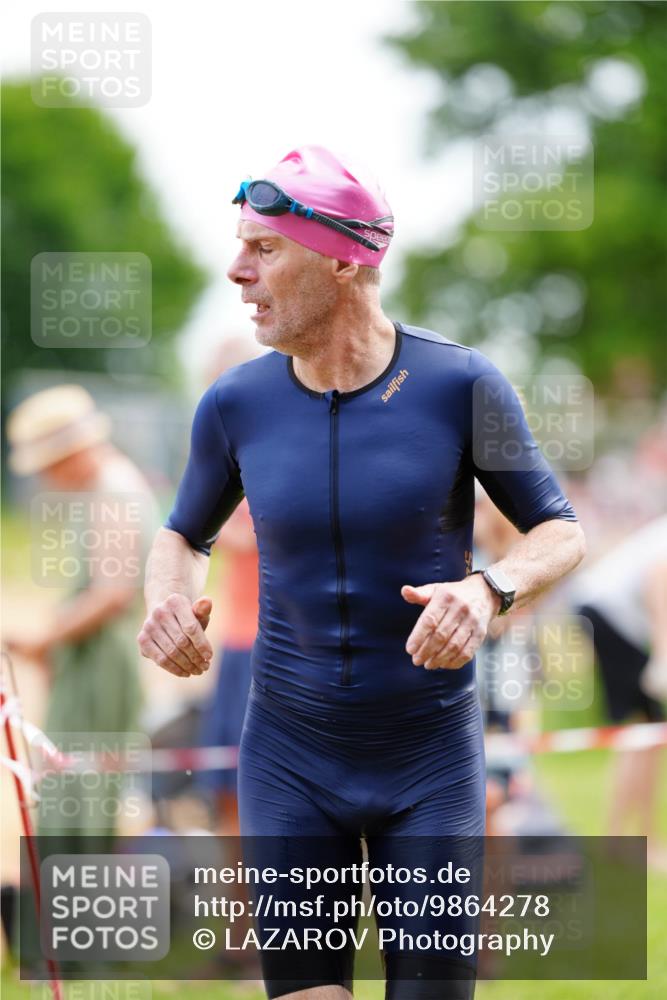 21.06.2026 - 29. Vierlanden-Triathlon LAZAROV Photography http://msf.ph/oto/9864278 21.06.2026 11:21:56 Schwimmen 806 meine-sportfotos.de