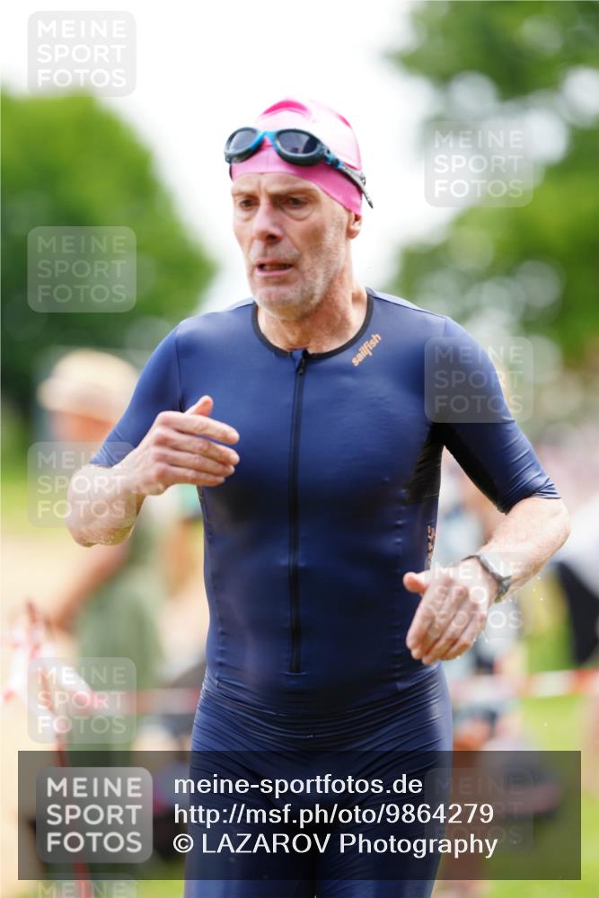 21.06.2026 - 29. Vierlanden-Triathlon LAZAROV Photography http://msf.ph/oto/9864279 21.06.2026 11:21:56 Schwimmen 806 meine-sportfotos.de