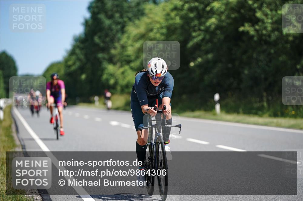 21.06.2026 - Viking Triathlon Michael Burmester http://msf.ph/oto/9864306 21.06.2026 11:47:42 Radfahren 24, 65, 74, 115, 185, 220, 270, 356, 378, 416, 450, 464, 483, 483, 569, 578, 601 meine-sportfotos.de